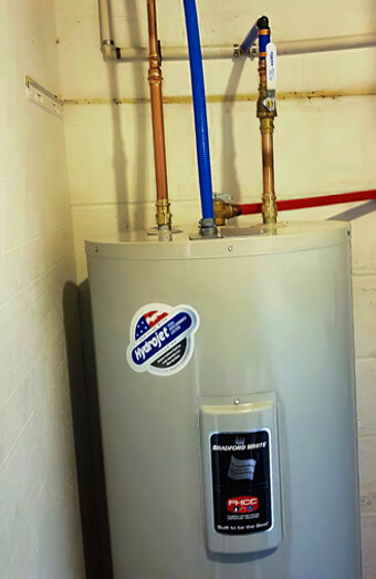 https://brentwoodhotwater.com.au/uploads/2025/06/electric-hot-water-system-32554.jpg
