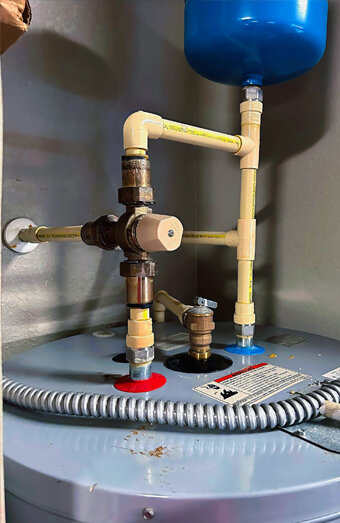 https://brentwoodhotwater.com.au/uploads/2025/06/gas-hot-water-system-35892.jpg