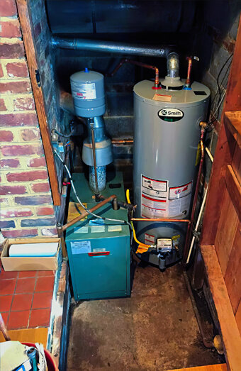 https://brentwoodhotwater.com.au/uploads/2025/06/gas-hot-water-system-50310.jpg