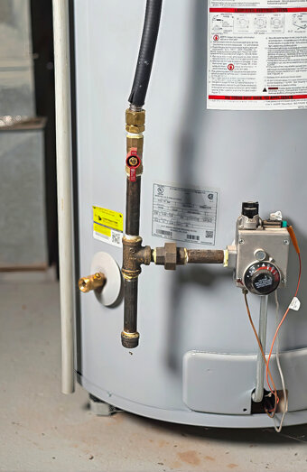 https://brentwoodhotwater.com.au/uploads/2025/06/gas-hot-water-system-65811.jpg