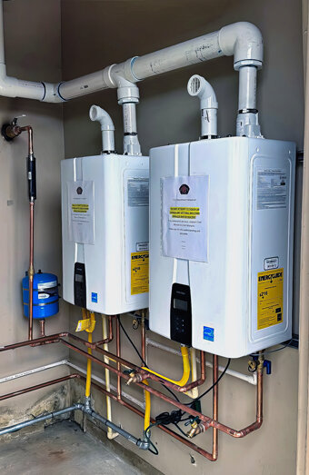 https://brentwoodhotwater.com.au/uploads/2025/06/hot-water-servicing-52956.jpg