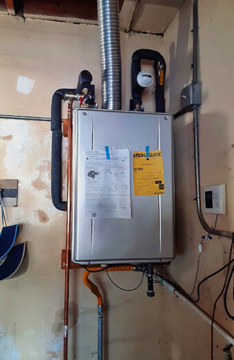 https://brentwoodhotwater.com.au/uploads/2025/06/instant-hot-water-systems-51476.jpg