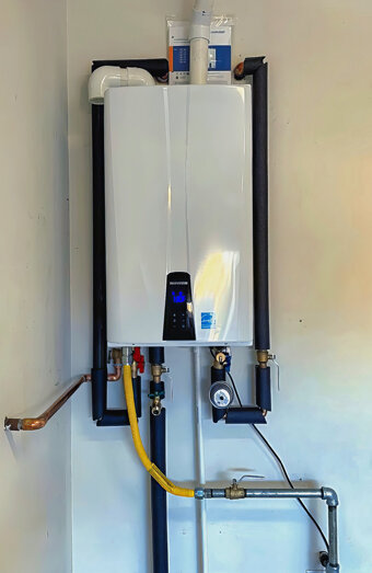 https://brentwoodhotwater.com.au/uploads/2025/06/instant-hot-water-systems-63860.jpg