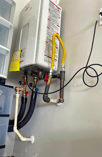 https://brentwoodhotwater.com.au/uploads/2025/06/instant-hot-water-systems-65049.jpg